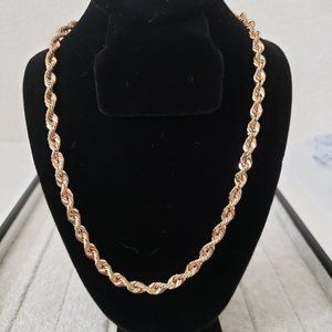 Beautiful 14K Yellow Gold Rope Necklace 22 inches - 15.50 gram 5.5mm